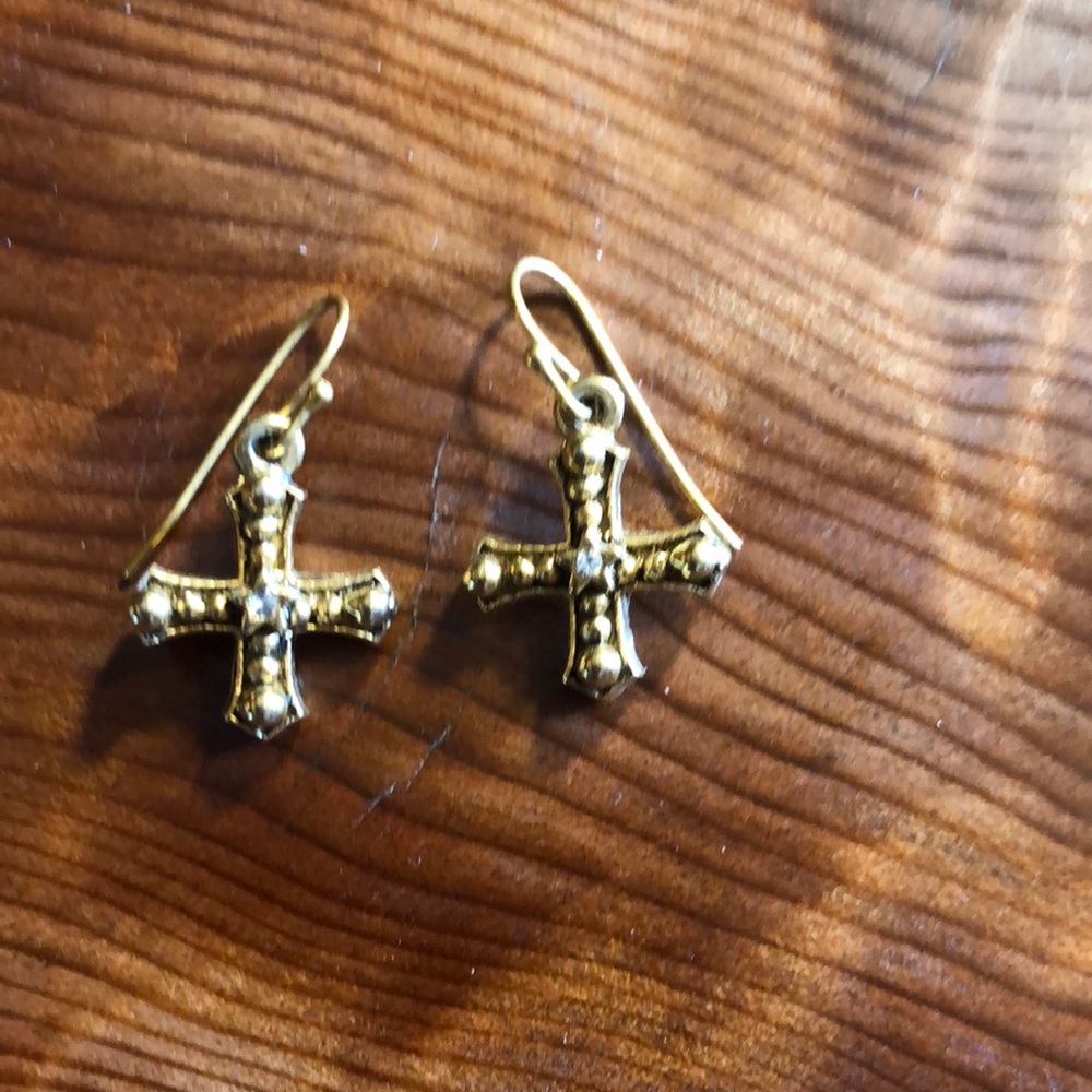 VSA cross earrings